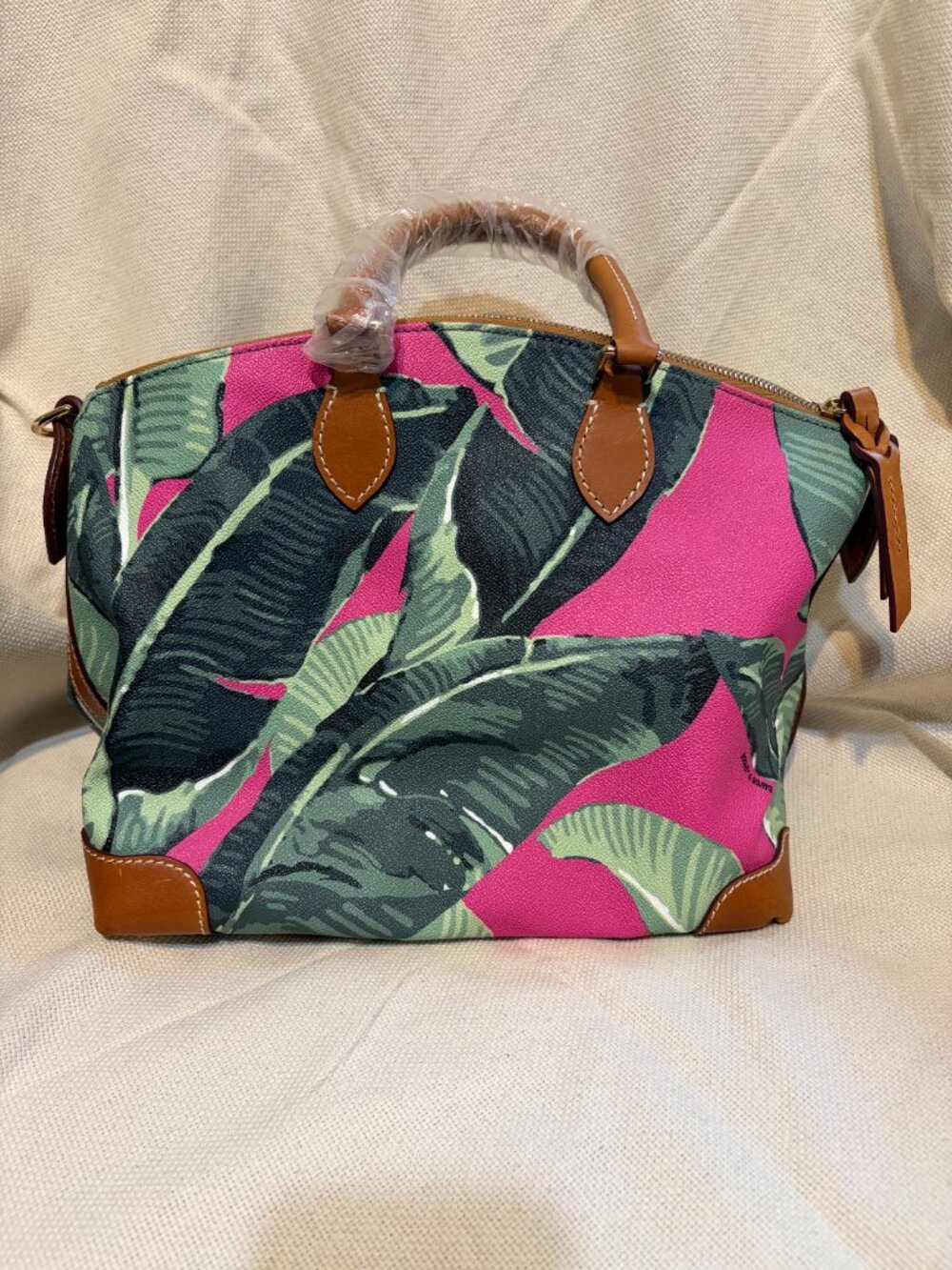 Rare Authentic Dooney & Bourke summer banana leaf Handbag - Picture 4 of 6